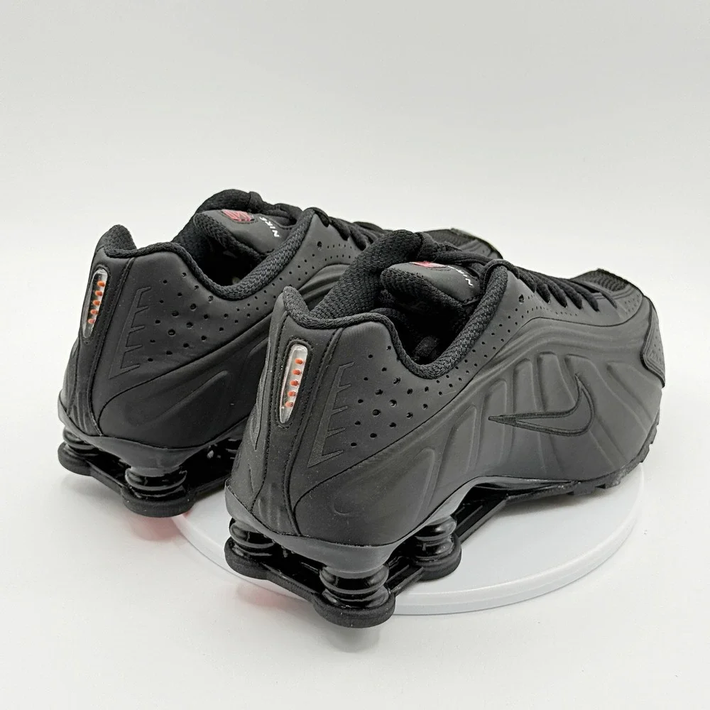 Nike Shox R4 'Black Max Orange' / Size 8.5 Womens / AR3565-004